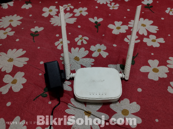 Tenda N300 Router